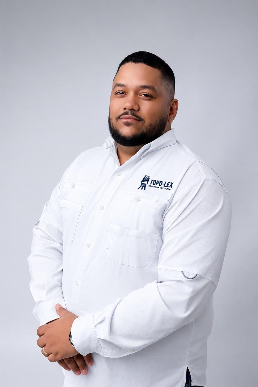 Agrim. Abner Beriguete Ramírez, director de TOPOLEX Dominicana Consulting